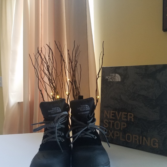 The North Face Shoes - Kids The North Face all Weather BLK Boots